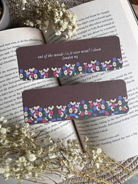 Surprise Songs Personalised Bookmark Book Lover Gift Bookish Gift Taylor Swift Inspired Eras Tour Swiftie Merch - Etsy Taylor Swift Inspired, Personalized Bookmarks, Cute Bookmarks, Bookish Gifts, Diy Book, Book Accessories, Book Lovers Gifts, Eras Tour, Book Lover