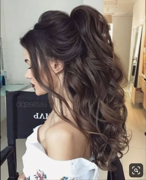 Partial Updos For Long Hair, Cocktail Party Hairstyles, Ab Outfits, Quince Hair, Bun Updo, Quince Hairstyles, Long Hair Wedding Styles, Prom Hairstyles For Long Hair, Wedding Hair Inspiration