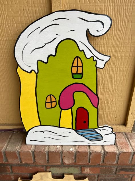 Grinch Wooden Cutout, Welcome To Whoville Door Decoration, Whoville Houses Diy The Grinch, Whoville Houses Diy, Whoville People, Whoville Houses, Grinch Play, Whoville Village, Whoville Decorations