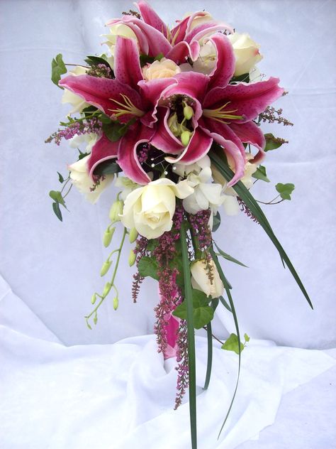 Stargazer Lily Bouquet, Stargazer Lily Wedding, White Rose Wedding Bouquet, Lily Bridal Bouquet, Blush Bouquet Wedding, White Rose Bouquet, Silk Bridal Bouquet, Cascading Bridal Bouquets, Cascading Wedding Bouquets