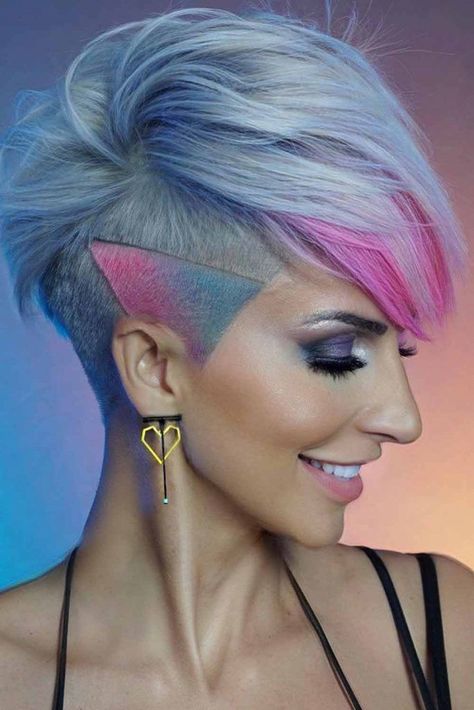 Short Asymmetrical Haircut, Asymmetrical Haircut, Short Ombre Hair, Creative Hair Color, Short Hairdos, Short Hair Pixie Cuts, Best Short Haircuts, Edgy Hair, Creative Hairstyles