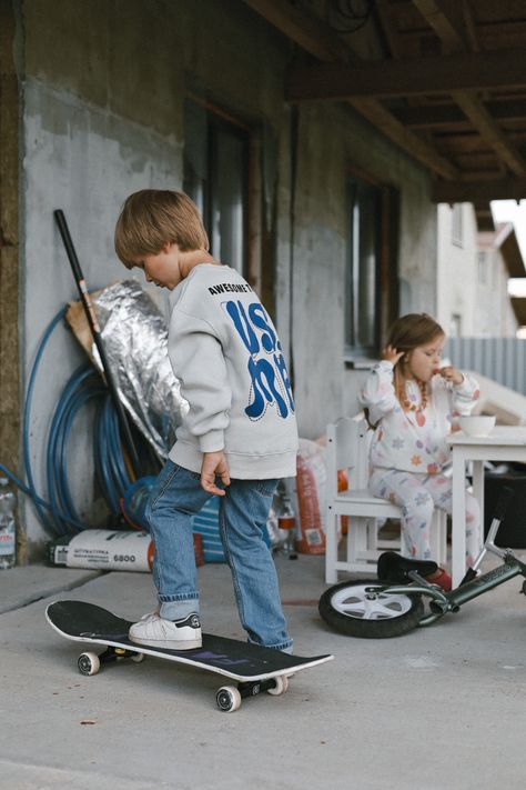 Skater Kids, Skate Outfit, Winter In Australia, Winter Shoot, Skater Look, Skate Photos, Children Style, Kids Skates, Kids Streetwear