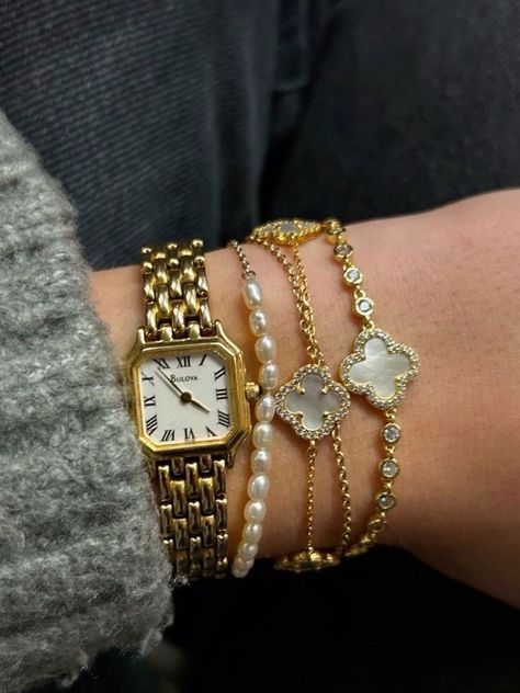 Watches For Girls Aesthetic, Old Money Aesthetic Watches Women, Gold Watch Jewelry, Watch Jewelry Stack, Gold Jewelry Old Money, Vintage Gold Watch Aesthetic, Watches Aesthetic Woman, Old Money Accessories Women Jewelry, Gold Watch Bracelet Stack