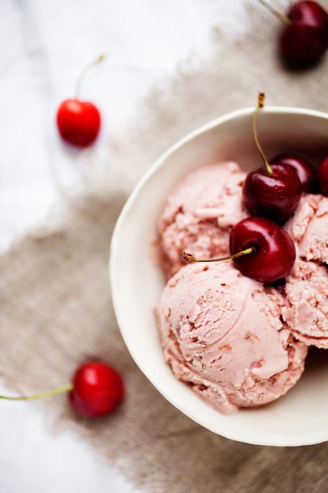 This creamy Cherry Coconut Ice Cream is a deliciously rich and creamy blend of coconut cream and cherries. It will be your new summer favorite. Cherry Ice Cream Recipe, Boozy Ice Cream, Honey Ice Cream, Fudge Flavors, Cherry Ice Cream, Cherry Coconut, Homemade Graham Crackers, Ice Scream, Homemade Crackers