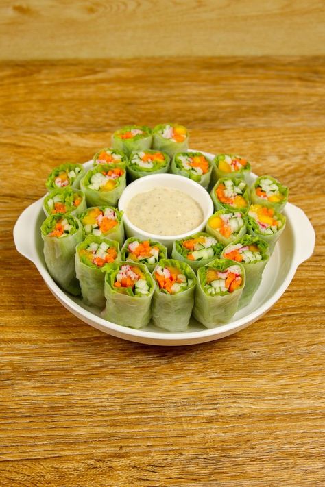 795K views · 10K reactions | Quick and easy kani spring roll | How to make super easy mango kani spring roll with sesame dipping sauce. | By Neri's kitchen | Facebook Kani Salad Spring Roll, Kani Roll Recipe, Salad Business, Sesame Dipping Sauce, Spring Roll Salad, Kani Salad, Vietnamese Spring Rolls, Mayo Sauce, Salad Rolls