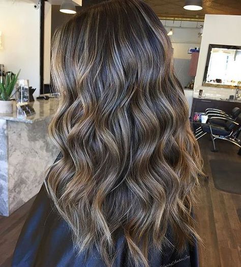 Brunettes Babylights, Mushroom Brown Hair, Ideas For Hair Color, Baylage Hair, Brown Hair Inspiration, Mushroom Brown, Brunette Hair With Highlights, Brunette Balayage Hair, Brown Hair Balayage