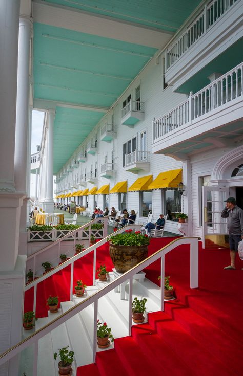 Grand Hotel Wedding Mackinac, Grand Hotel Mackinac Island Wedding, Mackinac Island Grand Hotel, Mackinaw Bridge, Grand Hotel Mackinac Island, Mackinaw Island, Haunted Locations, Mackinac Island Michigan, Upper Peninsula Michigan