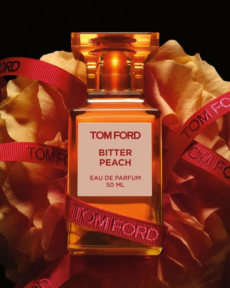 Tom Ford Fragrance, Tom Ford Private Blend, Tom Ford Perfume, Tom Ford Makeup, Spring Scents, Pink Cosmetics, Tom Ford Beauty, Fragrance Cologne, Perfume Scents