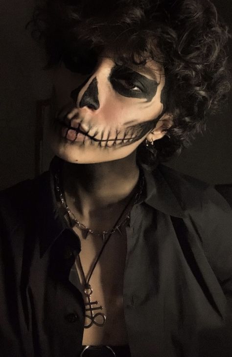 Punk Makeup Looks Men, Skeleton Makeup Male, Goth Makeup Looks Men, Male Punk Makeup, Mens Gothic Makeup, Male Skeleton Makeup, Skull Face Makeup Men, Men Goth Makeup, Full Face Halloween Makeup