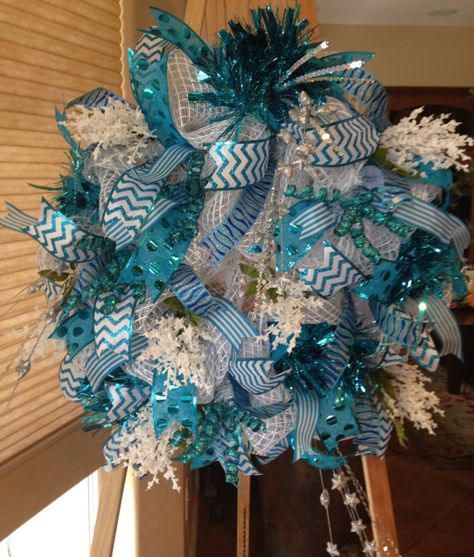 Deco Mesh Door or Wall Wreath White and by WredWrockWreaths, $138.97 Garland Ornaments, Mesh Wreath Ideas, Mesh Door Wreaths, Deco Mesh Ideas, Deco Mesh Crafts, Mesh Ribbon Wreaths, Blue And White Christmas, Turquoise Christmas, Ribbon Wreaths