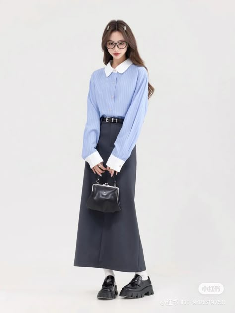 Timeless Fashion Outfit Ideas, Chic Outfit Aesthetic, Bossy Outfit, Fashion Outfits Simple, Timeless Wardrobe Essentials, Japanese Minimalist Fashion, Minimalist Fashion Outfits, Womens Skirt Outfits, Japanese Minimalist