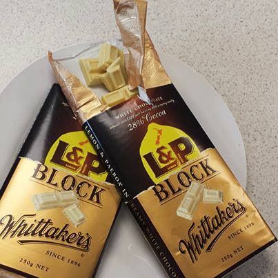 Whitakers L & P chocolate All Things New, Wedding Time, Junk Food, Chocolate Recipes, Iconic Brands, Kiwi, Chocolates, Nom Nom, Biscuits