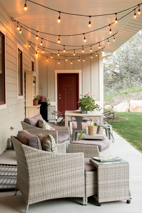 Small enclosed porch