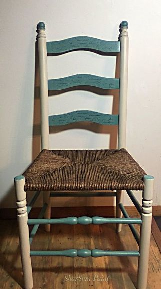 I had a client with a family heirloom that wanted nothing more than to have the chair seat, that went with the set I was painting, re-weaved.  This client knew I like a challenge so I told her I would research how to do it.  It seemed a lot like the macrame' I did back in the 70's so I told her I thought we could do it.  We did it!!! You can, too.  My client was overwhelmed and loved it!  Follow along to see how we did it!   When I first saw the weave on this, I thought it looked very… Upcycle Design, Woven Laundry Basket, Large Woven Basket, Boho Chair, Weaving Ideas, Ladder Back Chairs, Old Chairs, Old Chair, Art Chair