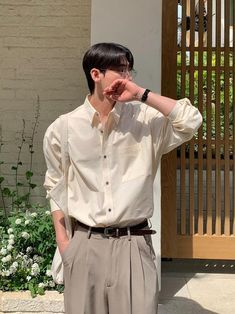 Professional Outfits For Men, Office Outfits Men Young Professional, Cream Vest Outfit, Polo Outfits, Korean Street Fashion Men, Chill Style, Old Clothes Refashion, Polo Outfit, Trendy Boy Outfits