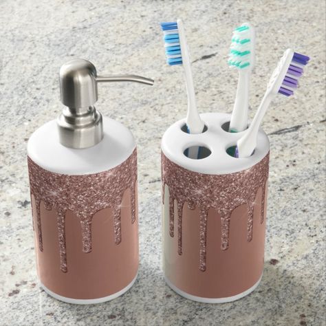 Bathroom Set Soap Dispenser Rose Gold Drips Foil #bathroom #soap #dispenser #toothbrush #holder Bathroom White Gold, Pink Bathroom Set, Teen Girl Bathroom, Gray Bathrooms, Marble Pink, Geometric Rose, Rose Gold Marble, Girly Design, Gold Bathroom