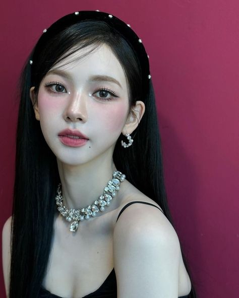 Pop Makeup, Winter Makeup, Aespa Karina, Karina Aespa, Black Mamba, 가을 패션, Aesthetic Makeup, Korean Makeup, Kpop Girl Groups