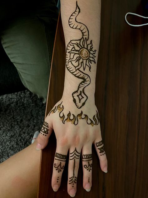 snake henna arm tattoo, flame, sun Henna Snake Designs Easy, Matching Henna Ideas, Cool Henna Designs Aesthetic, Henna Snake Design, Mushroom Henna Designs, Henna Designs Male, Henna Designs Snake, Snake Henna Tattoo, Easy Arm Tattoos