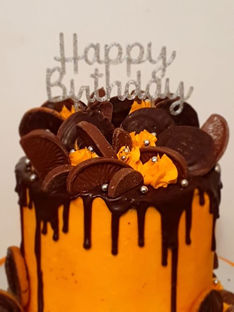 Orange Drip Cake, Terrys Chocolate Orange Cake, Orange Cake Decoration, Drip Birthday Cake, 21 Birthday Cake, Orange Birthday Cake, Colourful Weddings, Orange Cakes, Chocolate Orange Cake