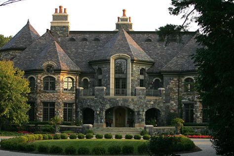 Inside the 50,000 Sq. Ft. Fort Wayne, IN Mansion that Pizza Built (PHOTOS) - Pricey Pads Stone Mansion, Fort Wayne Indiana, Mega Mansions, Equestrian Facilities, Dr House, Grand Homes, Garden Show, Pizza Hut, Fort Wayne