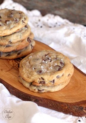 The Ritz Carlton Chocolate Chip Cookies | www.cookiesandcups.com Gourmet Chocolate Chip Cookies Recipes, Amazing Chocolate Chip Cookies, Chocolate Chip Cookies Gooey, Gooey Chocolate Chip Cookies, Recipe Challenge, Coffee Truck, Gourmet Cookies, Chocolate Chip Cookie Recipe, Dessert Tray