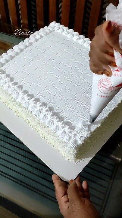 Rectangle Cake, Birthday Cake Decorating Ideas, Flower Cakes, Birthday Cake Topper Printable, Cake Decorating Ideas, Simple Birthday, Forest Cake, Creative Birthday, Cake Designs Birthday