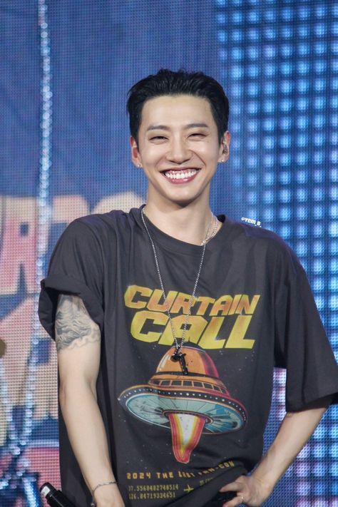 B A P Yongguk, Bang Yongguk, Gummy Smile, Curtain Call, My Stuff, Shinee, Bangs, Gold, Quick Saves