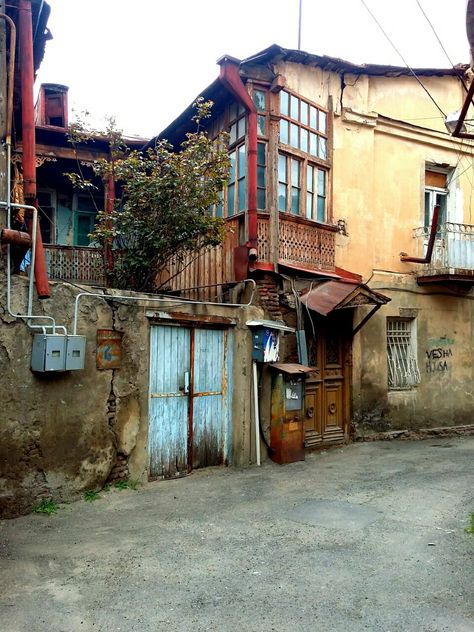 Old Tbilisi, Old Abandoned Buildings, Shanty Town, Derelict Buildings, Green Tea Face, Beautiful Ruins, Interior Architecture Drawing, House Sketch, Face Pack