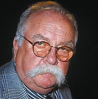 Wilford Brimley Walrus Mustache, Onion Headlines, Robert Goulet, Bushy Hair, Growing A Mustache, Guy Photo, Butcher's Cut, Ron Burgundy, Sundance Kid