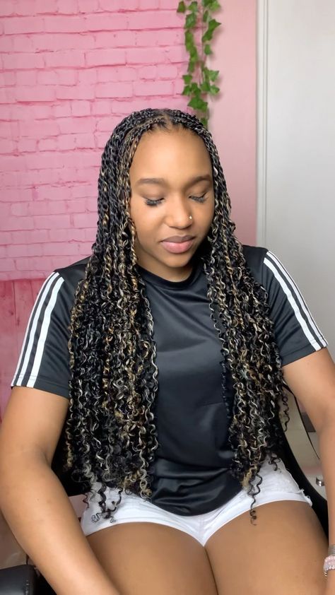 1b/27/613 Braids, 613 Braids, Cute Box Braids, Passion Twists, Cute Box Braids Hairstyles, Mini Twists, Twist Braids, Box Braids Hairstyles, Braids Hairstyles