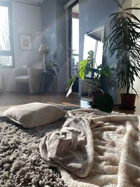 Spiritual Apartment Decor, Nature Aesthetic Home, Spiritual Aesthetic Room, Meditation Aesthetic, Dream Apartment Decor, Future Apartment Decor, Apartment House, Apartment Decor Inspiration, Dream Room Inspiration