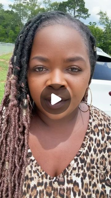 Latasha Caruthers on Instagram: "✨ Tip for Landing Federal Jobs! ✨

When applying for federal jobs, carefully review the “How you will be evaluated” section in the job announcement. 📝 This section includes bulleted keywords and phrases that describe the qualifications and competencies the hiring agency is looking for. 🕵️‍♀️

📌 Here’s how to use them effectively:

✨Identify Keywords: Look for specific skills, experiences, and qualifications mentioned in the bullets.

✨Incorporate in Your Resume: Ensure these keywords are prominently included in your federal resume. Highlight your experiences and accomplishments that align with these key points.

✨Tailor Each Application: Customize your resume for each job application, reflecting the specific language and requirements of the job announcem Job Announcement, Federal Resume, Job Info, Hiring Process, Interview Tips, Job Offer, Resume Tips, Career Goals, Job Application