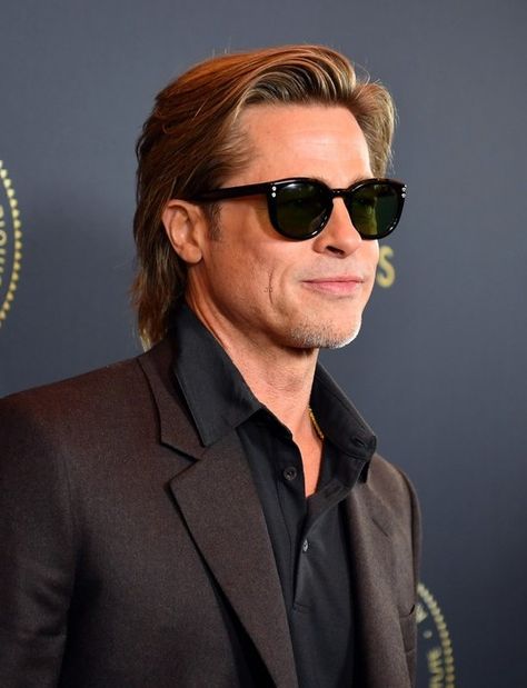 William Bradley Pitt 2020 Brad Pitt Sunglasses, Brad Pitty, William Bradley Pitt, Brad Pitt Style, Brad Williams, Bradley Pitt, Estranged Father, 90s Actors, Brad Pitt And Angelina Jolie