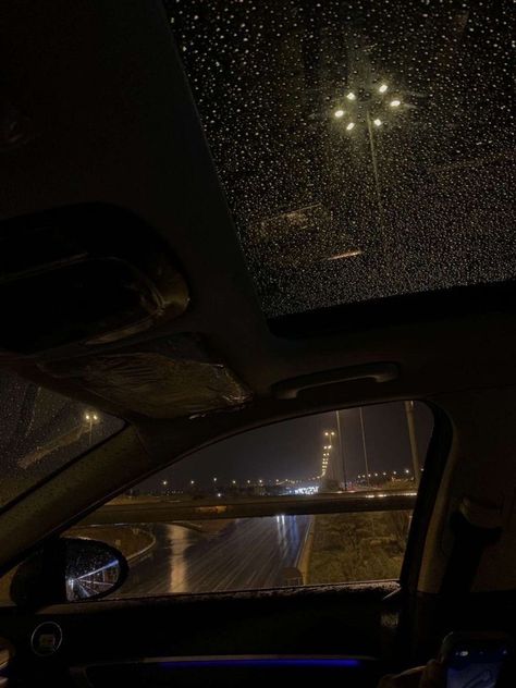 #rain #nighttime #car Rainy Day Aesthetic, Night Rain, Late Night Drives, Dark Paradise, Car Aesthetic, Night Scenery, Rainy Night, A Love Story, Night Driving