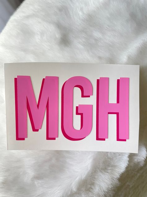 Pink Decals, Three Letter Monogram, Preppy Car, Key Diy, Preppy Decal, Letter Decals, Luggage Stickers, Chesapeake Va, Monogram Stickers