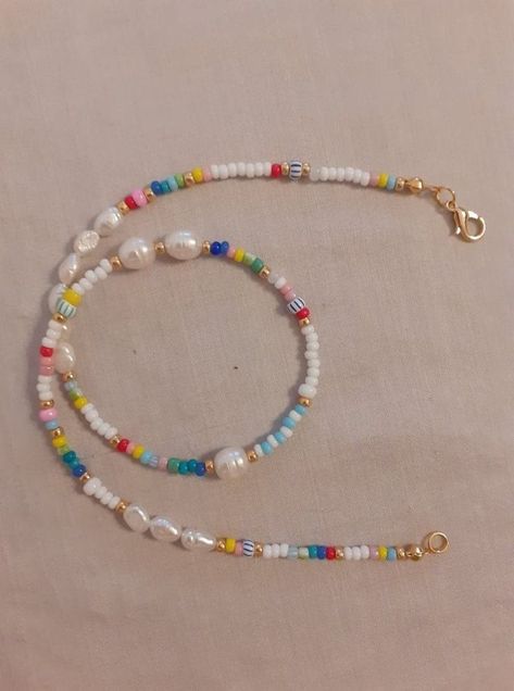 Pulseras Kandi, Homemade Necklaces, Diy Jewelry Necklace, Beaded Necklace Designs, Pretty Necklace, Beaded Necklace Diy, Handmade Beaded Necklaces, Long Beaded Necklace, Beaded Accessories