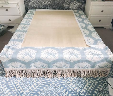 Bed Skirt Ideas, Bedskirt Ideas, Diy Bedskirt, Bed Skirt Alternative, Bed Base Cover, Diy Bed Skirt, Uni Dorm, Bed Valance, Sewing Decor