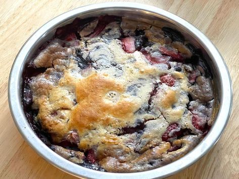 Bisquick Plum Cobbler, Bisquick Berry Cobbler Recipes, Bisquick Berry Cobbler, Mixed Berry Cobbler With Frozen Berries, Blueberry Cobbler Bisquick, Bisquick Banana Pancakes, Bisquick Cobbler, Bisquick Cobbler Recipes, Betty Crocker Muffin Mix