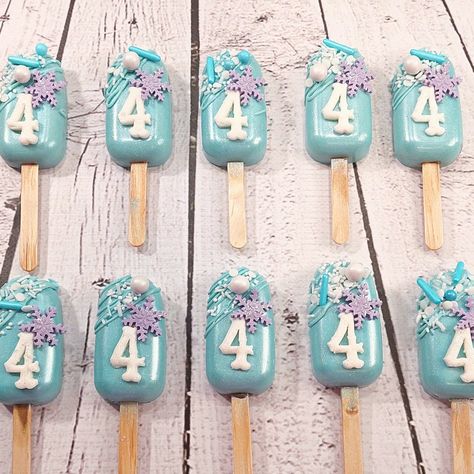 Frozen Cakesicles, Paw Patrol Theme, Frozen Bday Party, Baby Birthday Ideas, Elsa Frozen, Baby Birthday, Paw Patrol, Bday Party, Oreo