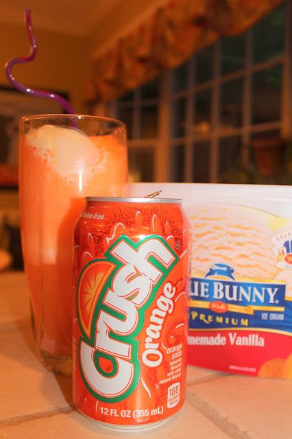 The Harris Sisters: Ice Cream Floats Alcohol Jello Shots, Coke Float, Ice Cream Float, Hot Drinks Recipes, Orange Drinks, Ice Cream Floats, Root Beer Float, An Ice Cream, Fruit Drinks