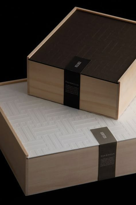 Luxury Box Design, Luxury Box Packaging, Wooden Box Packaging, Wood Packaging, Wooden Box Designs, Tea Package, Luxury Packaging Design, Packaging Idea, Candle Packaging