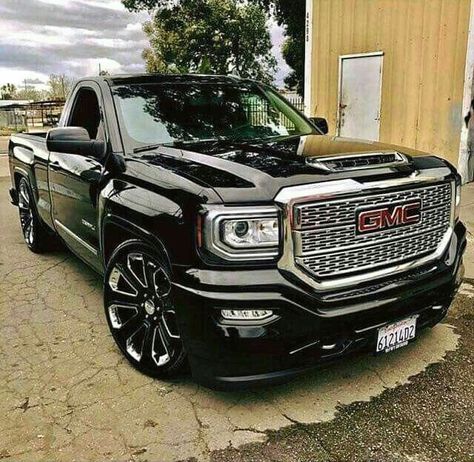 Single Cab Trucks, Carros Bmw, Silverado Truck, Motor Mobil, Dropped Trucks, Black Truck, Lowered Trucks, Custom Pickup Trucks, Custom Chevy Trucks