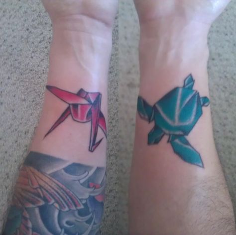 Turtle Origami, Historical Tattoos, Maori Tribe, Origami Turtle, Origami Tattoo, Maori People, History Tattoos, Weaving Machine, Turtle Tattoo