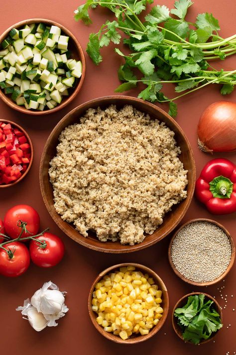 How to Cook Quinoa - Peas and Crayons Quinoa Peas, Veggie Quinoa, Quinoa Recipes Easy, Cook Quinoa, Quinoa Chili, Homemade Italian Dressing, Vegetarian Quinoa, Vegetable Quinoa, Black Bean Quinoa