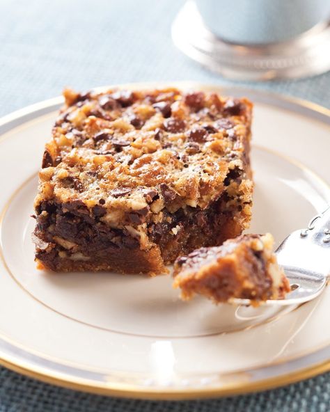 Kentucky Derby Pie Bars - Southern Lady Magazine Kentucky Derby Pecan Pie Bars, Derby Pie Bars Recipe, Kentucky Derby Pie Bars, Kentucky Derby Bars, Derby Pie Recipe Kentucky, Derby Pie Bites, Derby Bars, Derby Pie Bars, Derby Pie Recipe