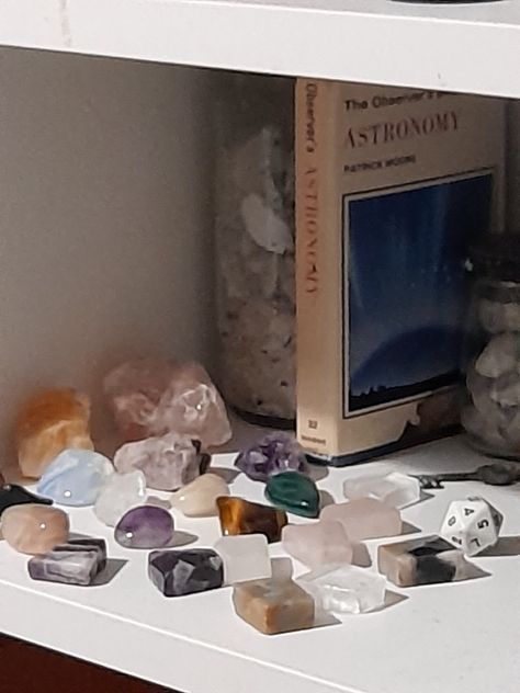 Witchcraft Aesthetic Dark, Witchcraft Aesthetic, Crystal Shelf, Crystal Rocks, Crystal Room, Crystal Vibes, Aesthetic Dark Academia, Crystal Shelves, Crystal Aesthetic