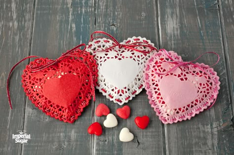 Doilies Diy, Paper Doily Crafts, Crafts With Paper, Doily Crafts, Heart Candies, Doilies Crafts, Valentine's Day Crafts For Kids, Hearts Valentines, Valentine Crafts For Kids