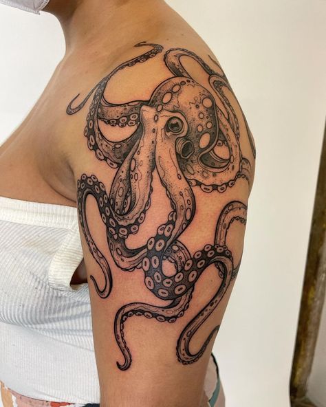 Octopus Thigh Tattoos, Octopus Tattoo Sleeve, Ocean Sleeve, Kraken Tattoo, 16 Tattoo, Ocean Tattoo, Octopus Tattoo Design, Octopus Tattoos, Jellyfish Tattoo