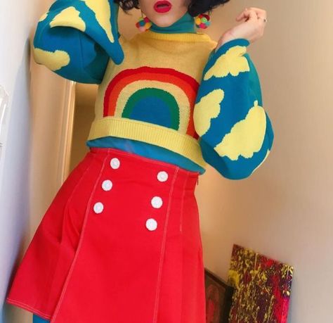 Kidcore Skirt Outfit, Aesthetic Clothes Kawaii, Clown Core Outfit Ideas, Casual Kidcore Outfits, Pink Yellow Blue Outfit, Dreamcore Outfit Aesthetic, Funky Retro Outfits, Cute Colorful Clothes, Cute Clown Outfit Aesthetic