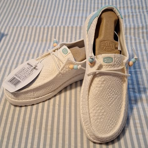 Brand New With Tags Wendy Boho Crochet Size 8 Hay Dude Shoes, White Casual Sneakers For Beach, Casual White Sneakers For Beach, Hey Dudes Women, Cute Hey Dudes, Hay Dudes, Dude Shoes Women, Hey Dude Shoes Women, Western Barbie